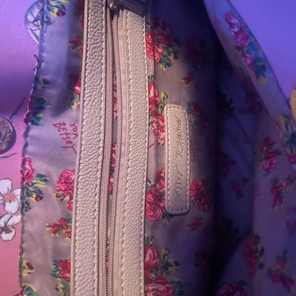 Betsey Johnson chain purse - Picture 15 of 16